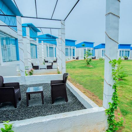 Seaborne Beach Resort ออโรวิลล์ ภายนอก รูปภาพ