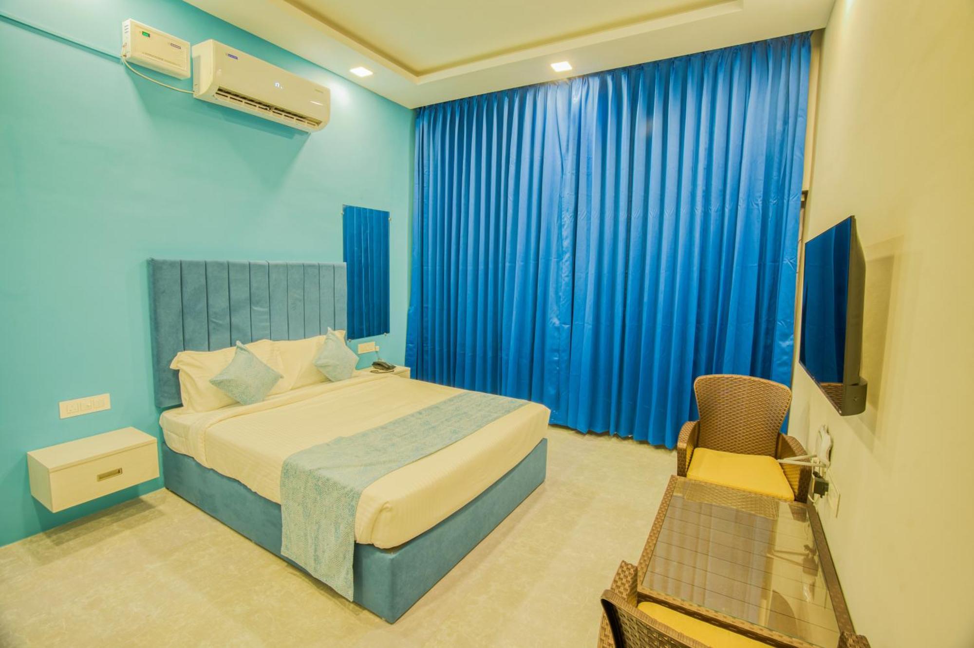 Seaborne Beach Resort ออโรวิลล์ ภายนอก รูปภาพ