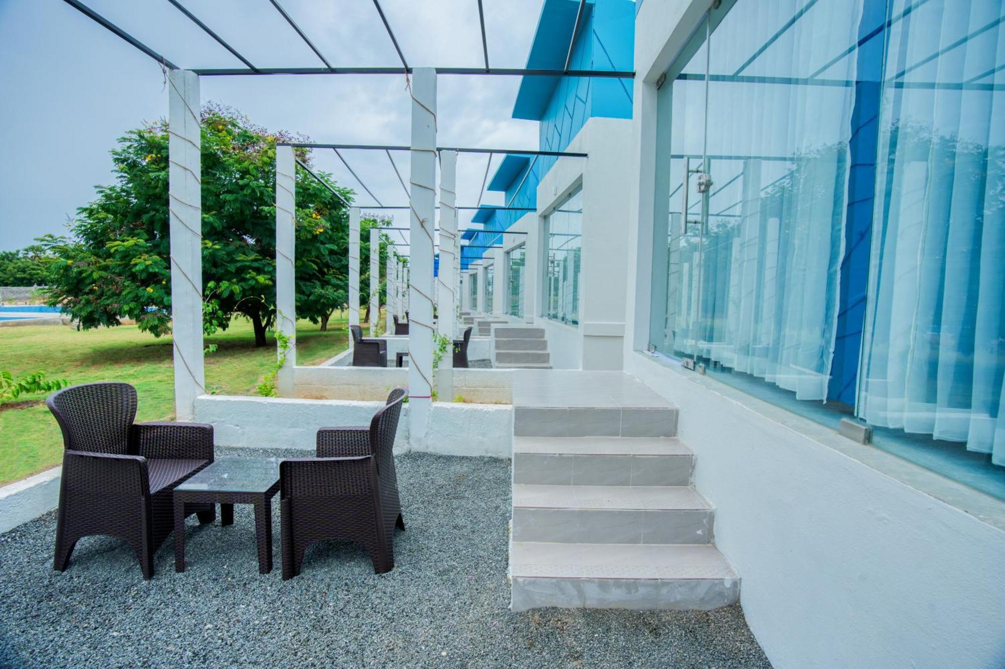 Seaborne Beach Resort ออโรวิลล์ ภายนอก รูปภาพ