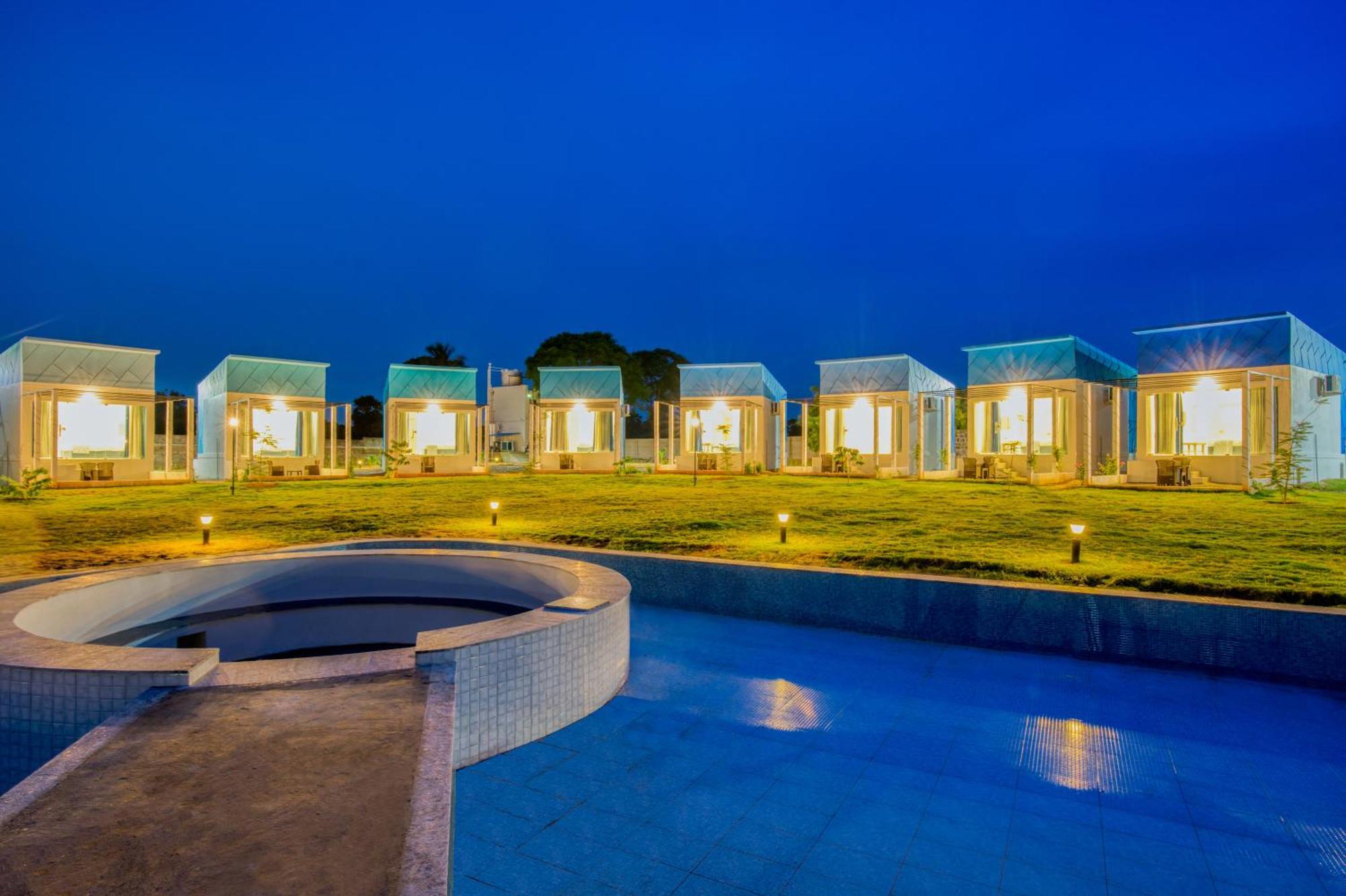 Seaborne Beach Resort ออโรวิลล์ ภายนอก รูปภาพ