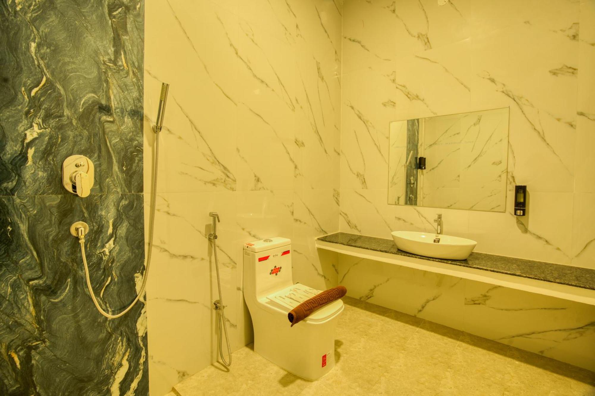 Seaborne Beach Resort ออโรวิลล์ ภายนอก รูปภาพ