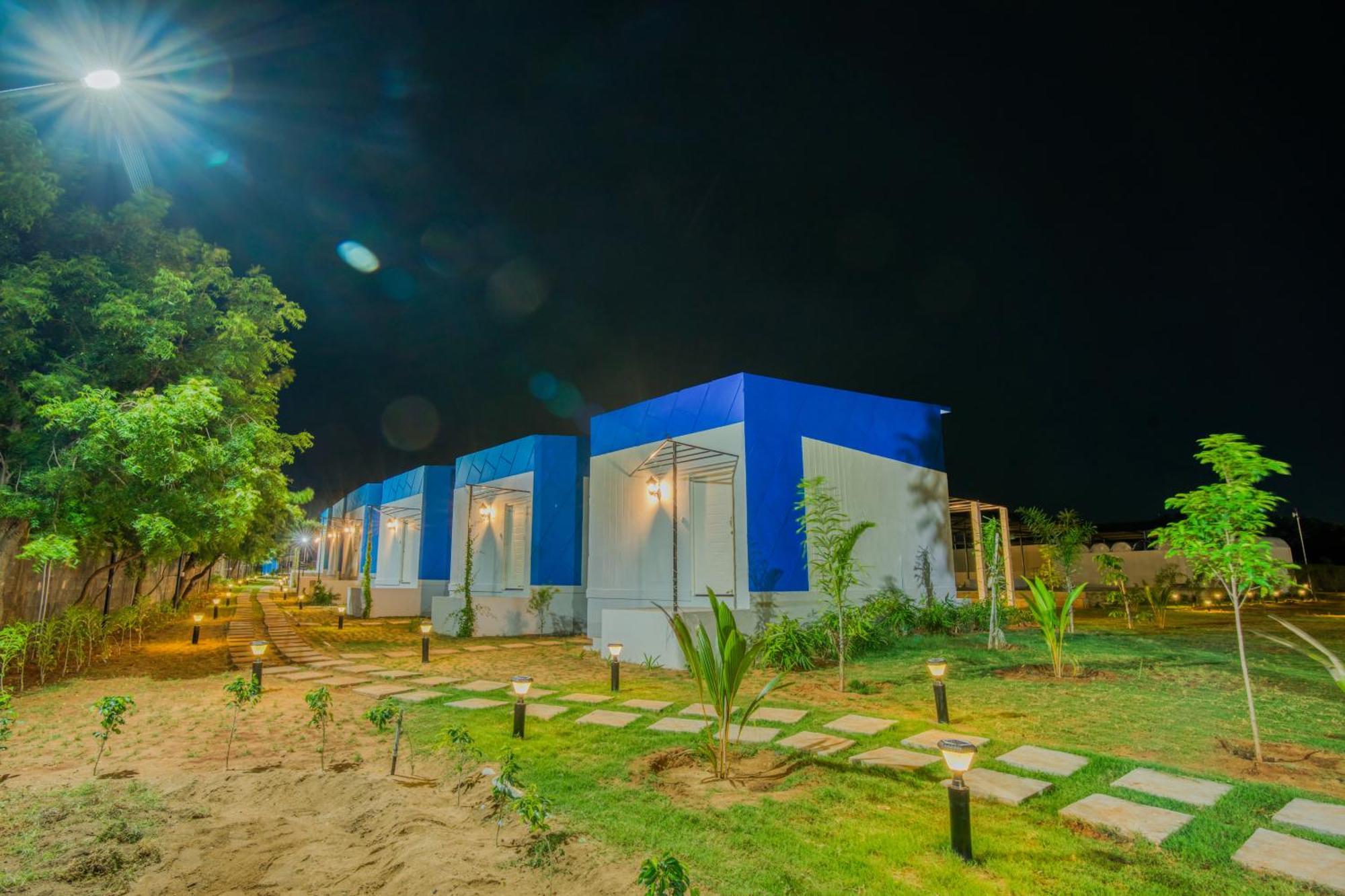 Seaborne Beach Resort ออโรวิลล์ ภายนอก รูปภาพ