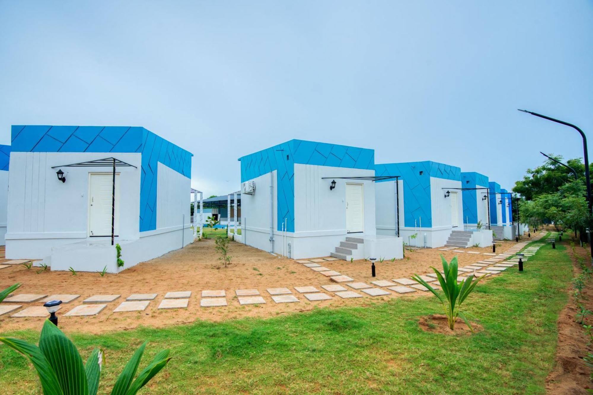 Seaborne Beach Resort ออโรวิลล์ ภายนอก รูปภาพ