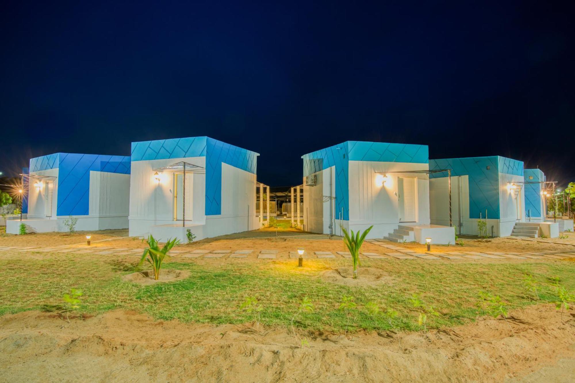 Seaborne Beach Resort ออโรวิลล์ ภายนอก รูปภาพ