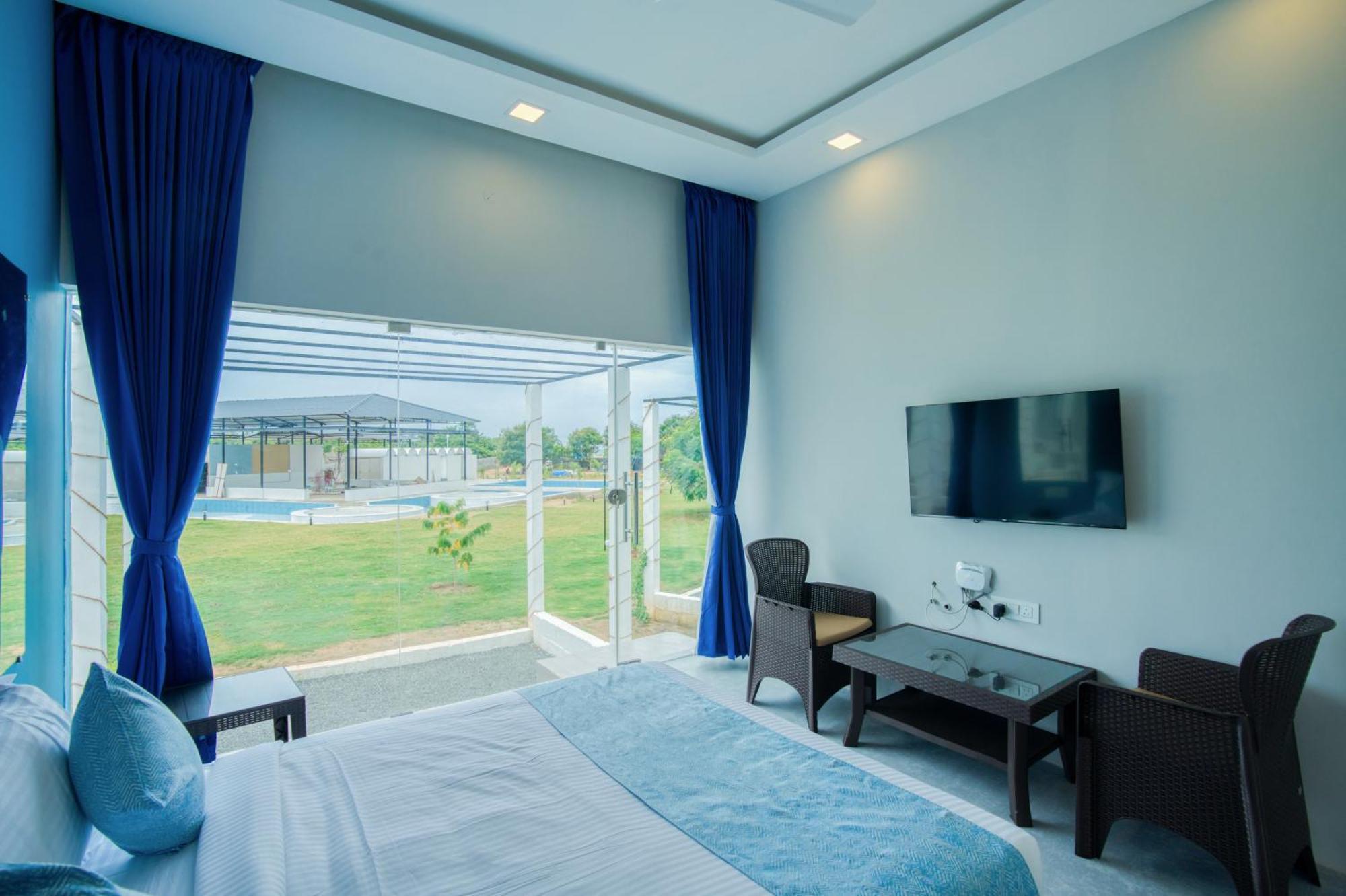 Seaborne Beach Resort ออโรวิลล์ ภายนอก รูปภาพ