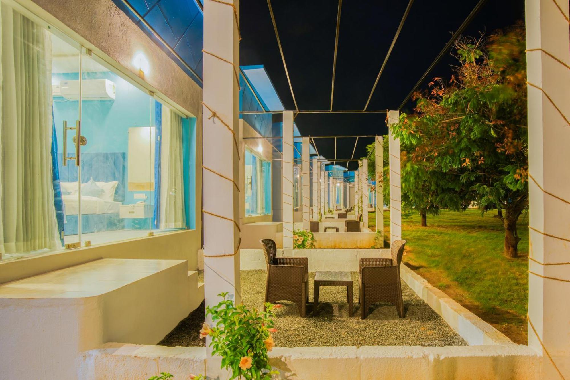 Seaborne Beach Resort ออโรวิลล์ ภายนอก รูปภาพ