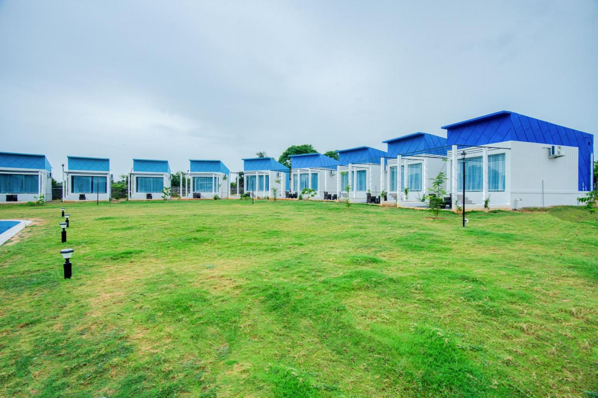 Seaborne Beach Resort ออโรวิลล์ ภายนอก รูปภาพ